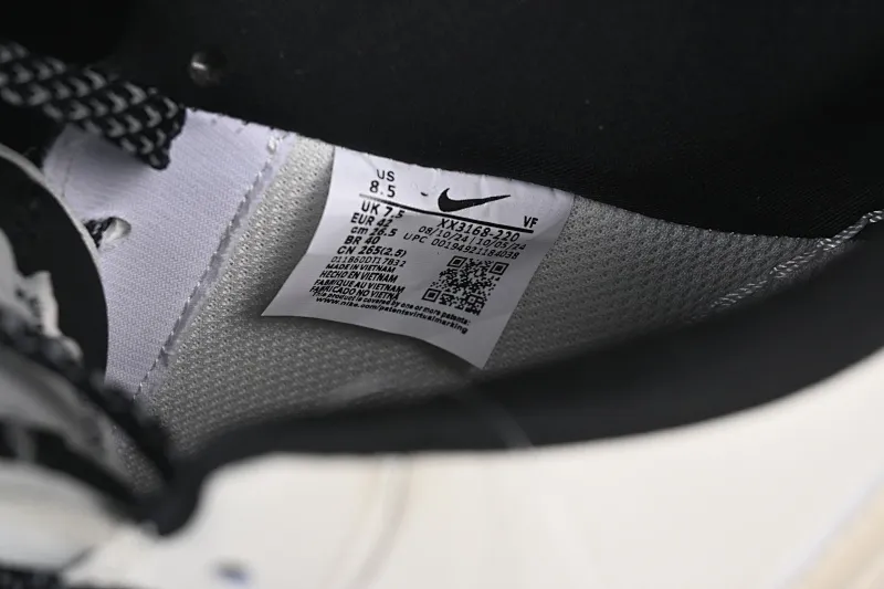 All categories Nk Air Force 1 Air Force series Nk Air Force 1 Low Air Force low top Nike Air Force 1'07 Low Supreme co-branded beige and black edge Air Force 1 low top casual sneakers XX3168-220